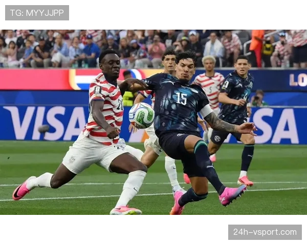 美国4-1巴拉圭开门红，巴洛贡和普利西奇点燃主场世界杯